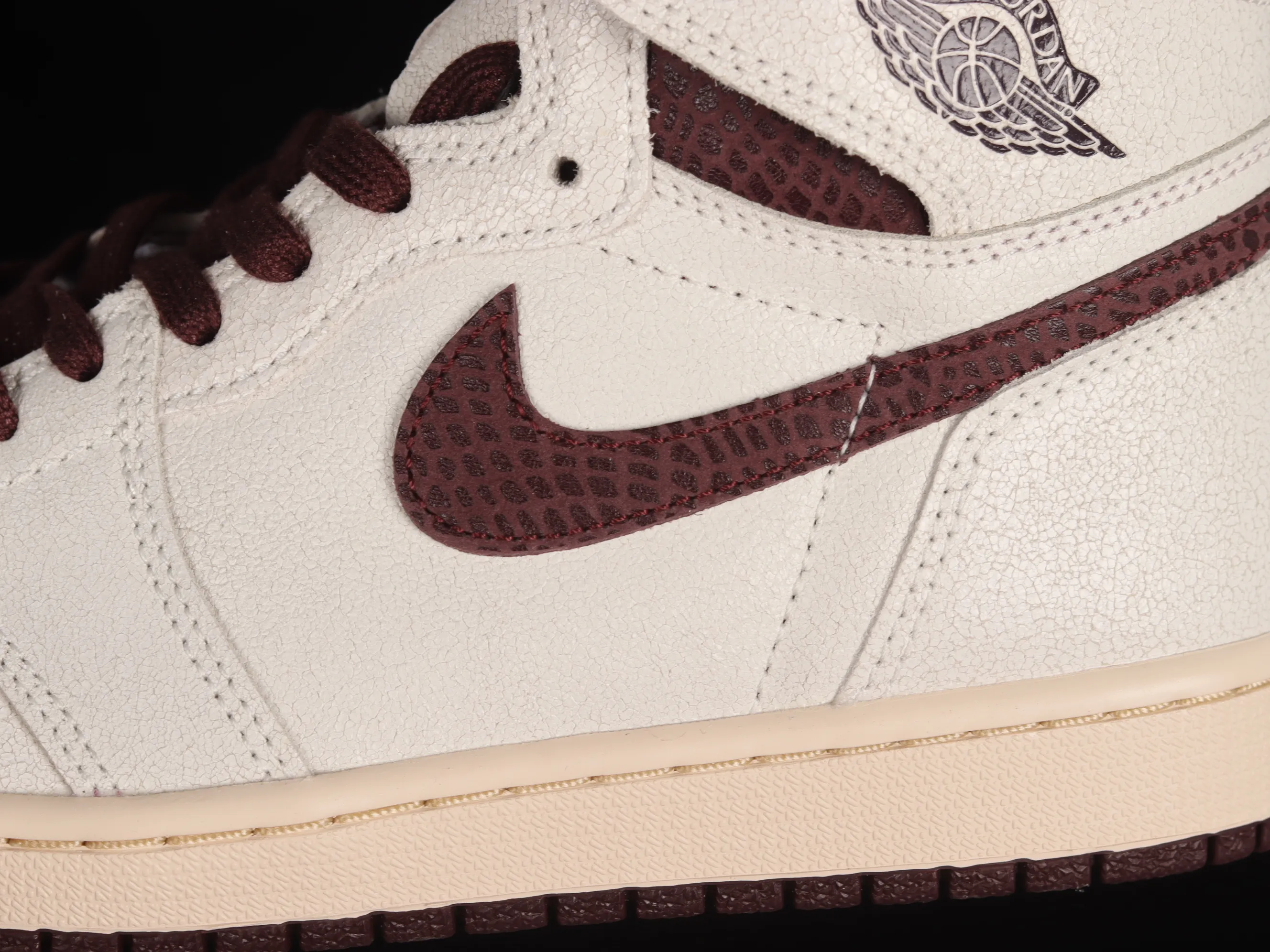 All categories Air Jordan Jordan series basketball shoes Air Jordan 1 High LJR version A Ma Maniere x Air Jordan 1 High OG AJ1 Joe 1 joint model snakeskin pattern high-top basketball shoes DO7097-100